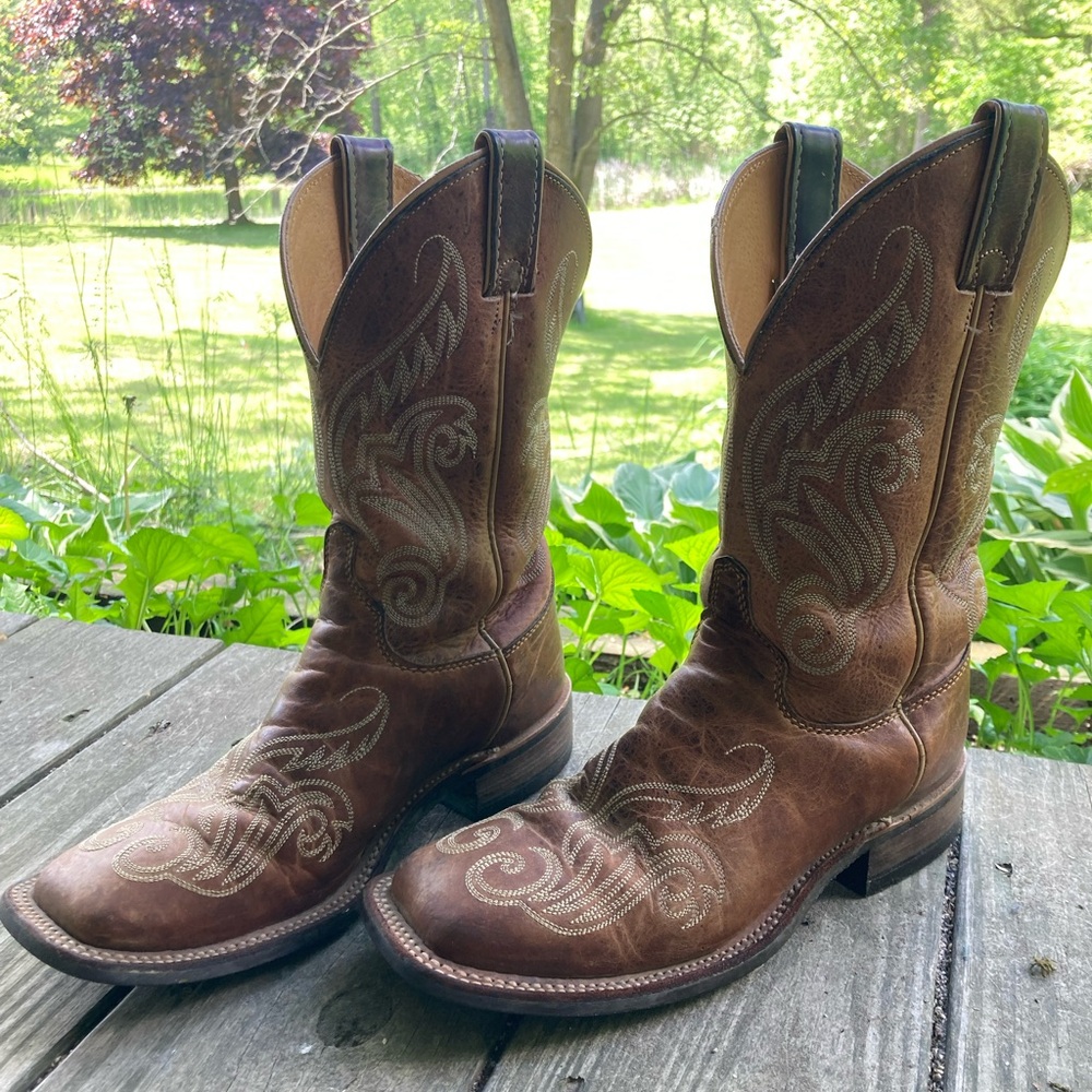 Justin Boots Women's Light Brown Western Cowboy Boots - Picture 2 of 9